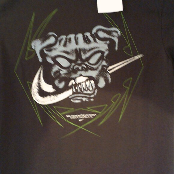 NEW NIKE SPORTSWEAR "Bulldog on Swoosh Tee" MEN'S BROWN T-SHIRT SMALL HV4139-237 - Picture 2 of 6